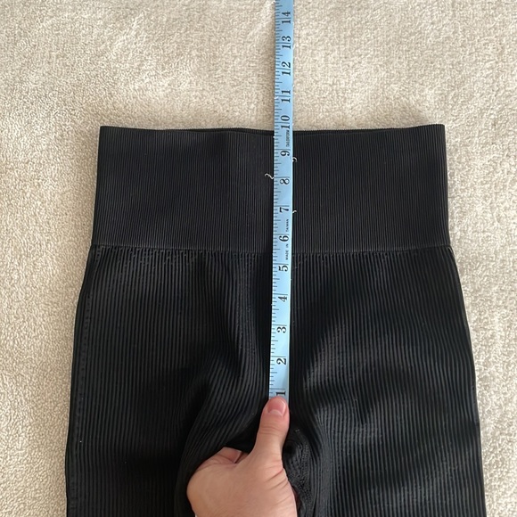 Ribbed crop top and legging set - Picture 13 of 13